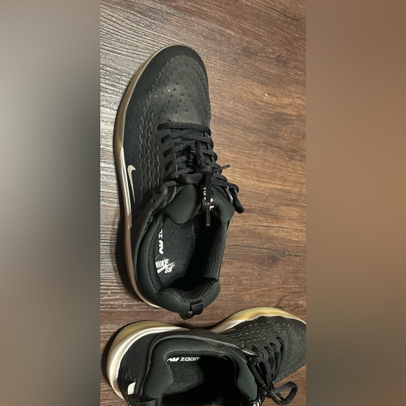 Nike Black Nyjah SB Men's Shoes - Picture 6 of 7